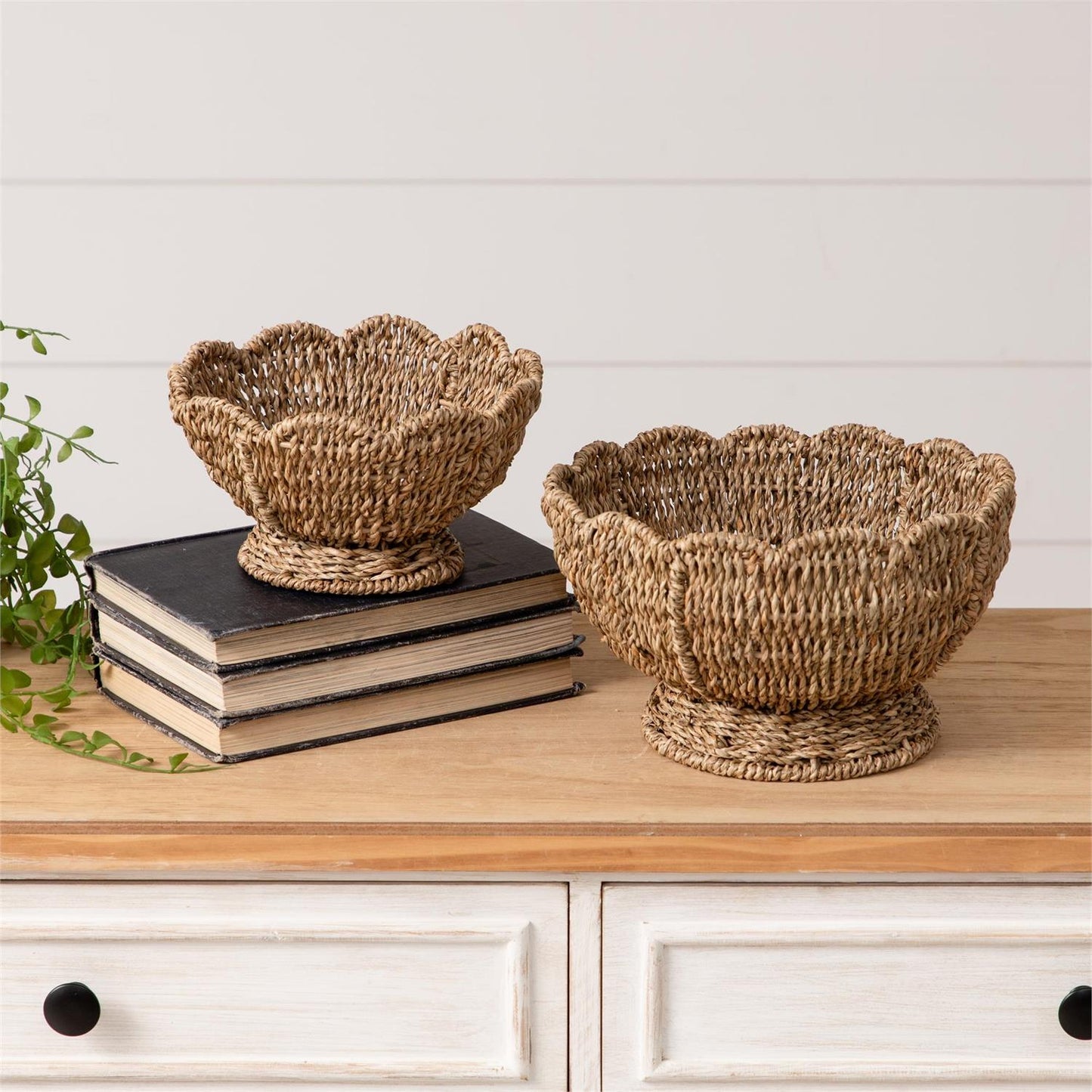 Scalloped Edge Bowls